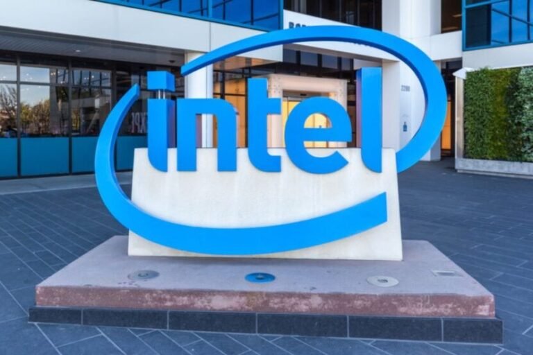 Intel's Strategic Moves Under Scrutiny, Analysts Examine New Financial Structure